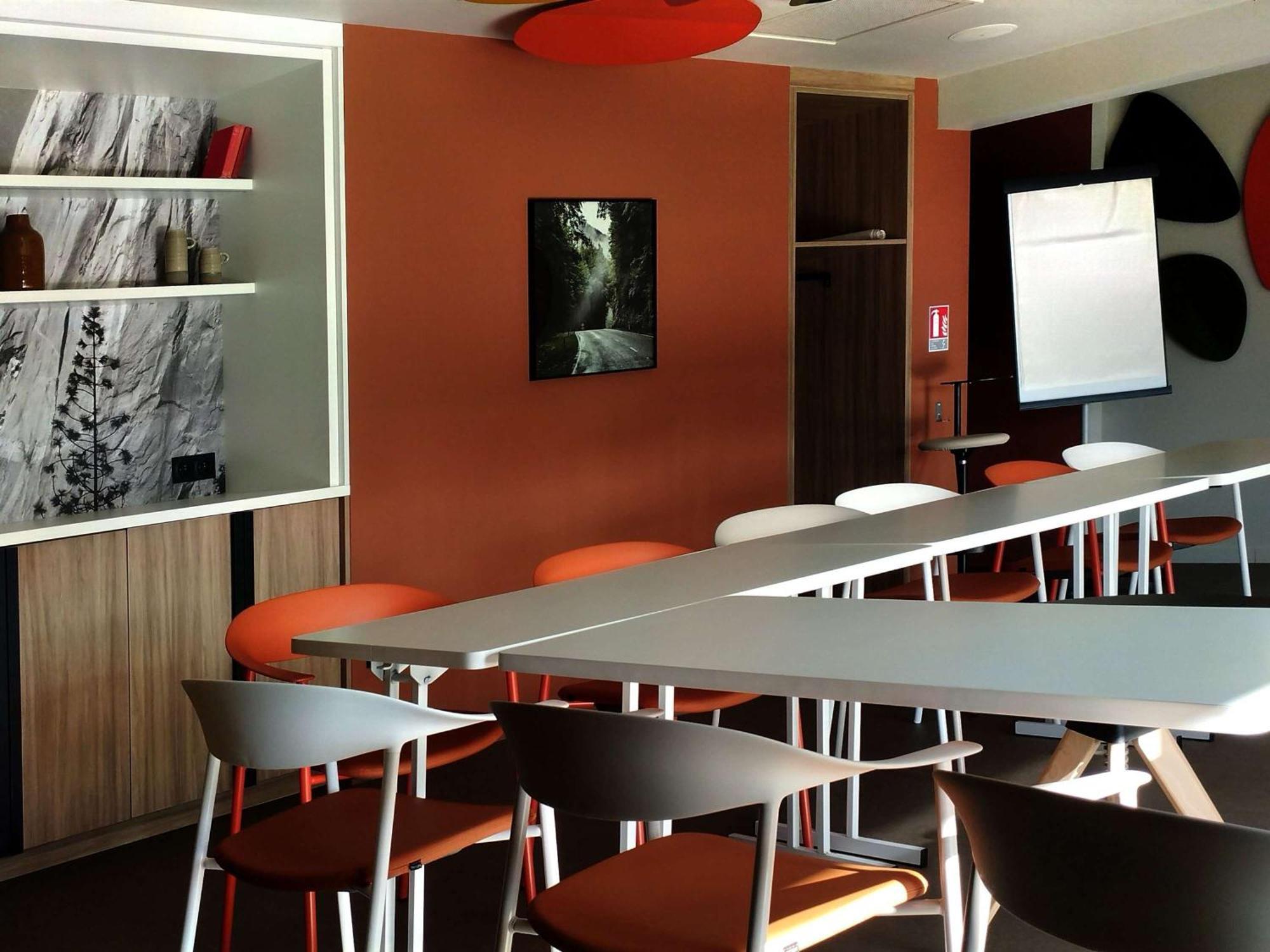 Ibis Styles Rouen Parc Expos Zenith Hotel Saint-Etienne-du-Rouvray Exterior photo
